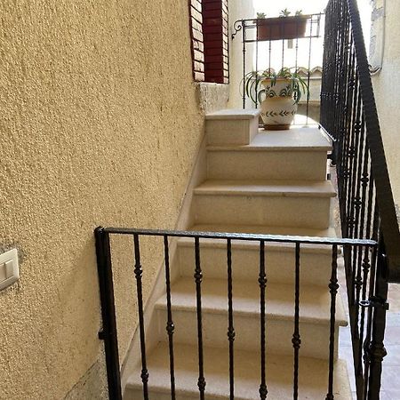 Antico Borgo Bed & Breakfast Fornelli Exterior photo
